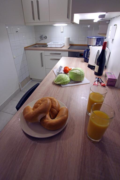 Hostel City Rooms *