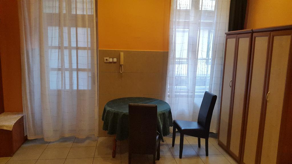 A A Apartman