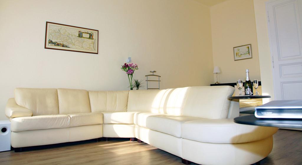 Classic Central Apartment