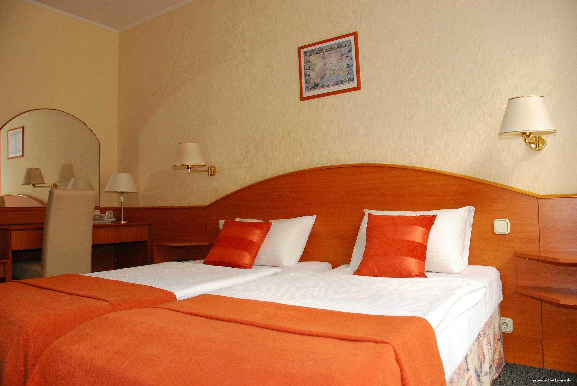 Orion Várkert Hotel 3*