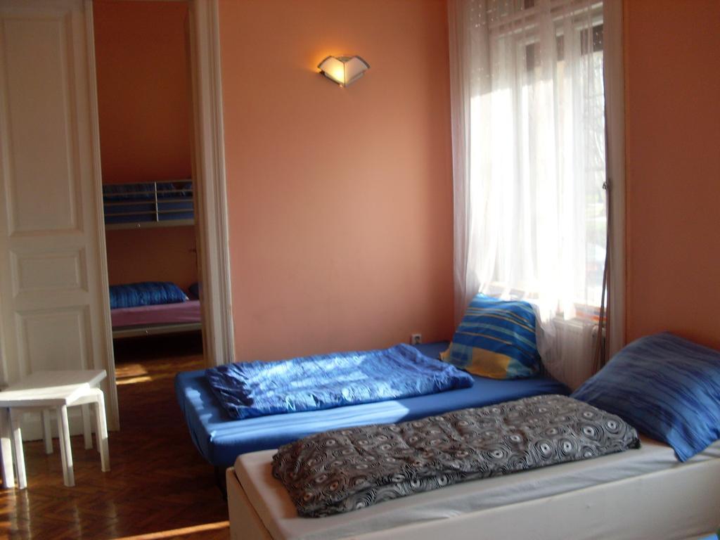 Hostal Art Gallery