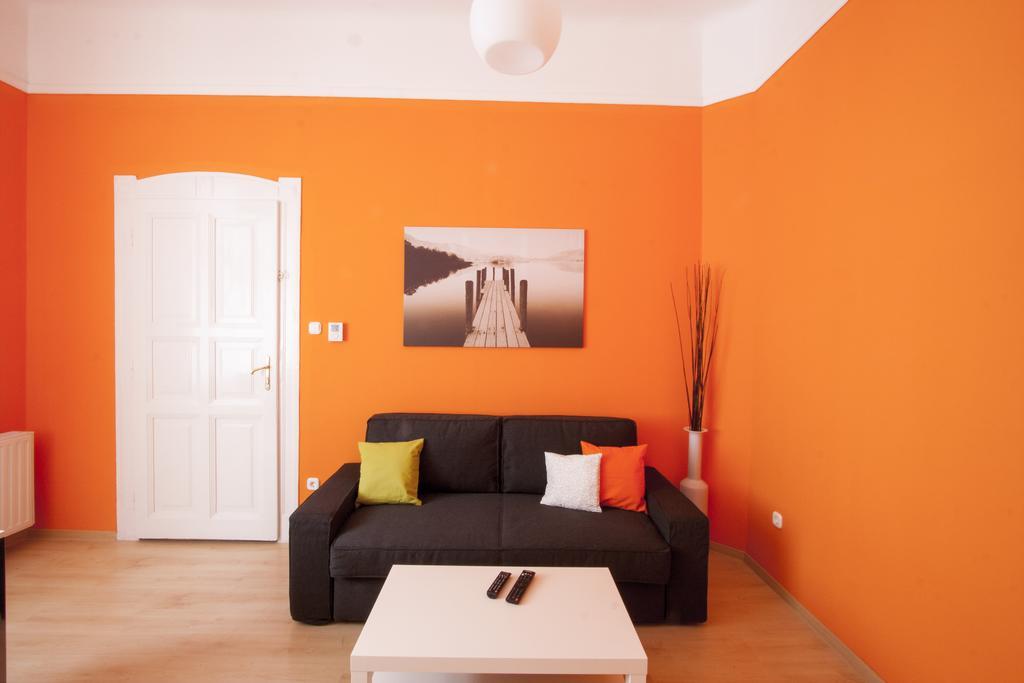 Centre With 3 Bathrooms Apartman