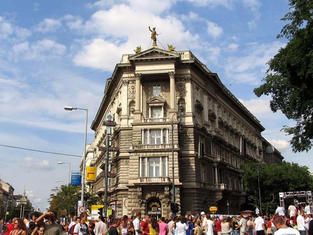Play Apartamento Budapest
