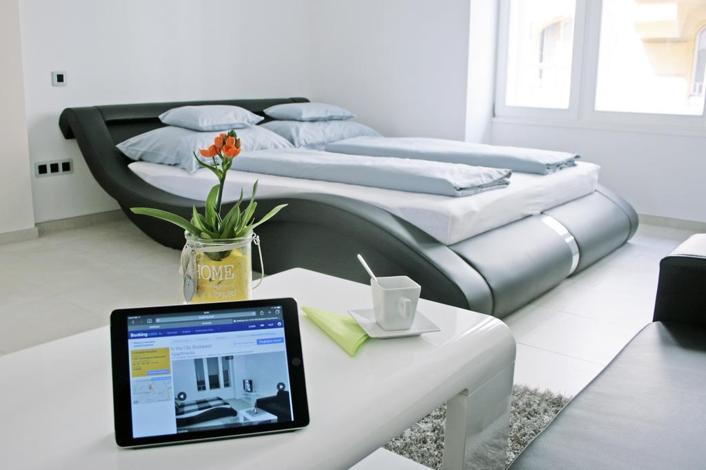 In The Apartamento Budapest