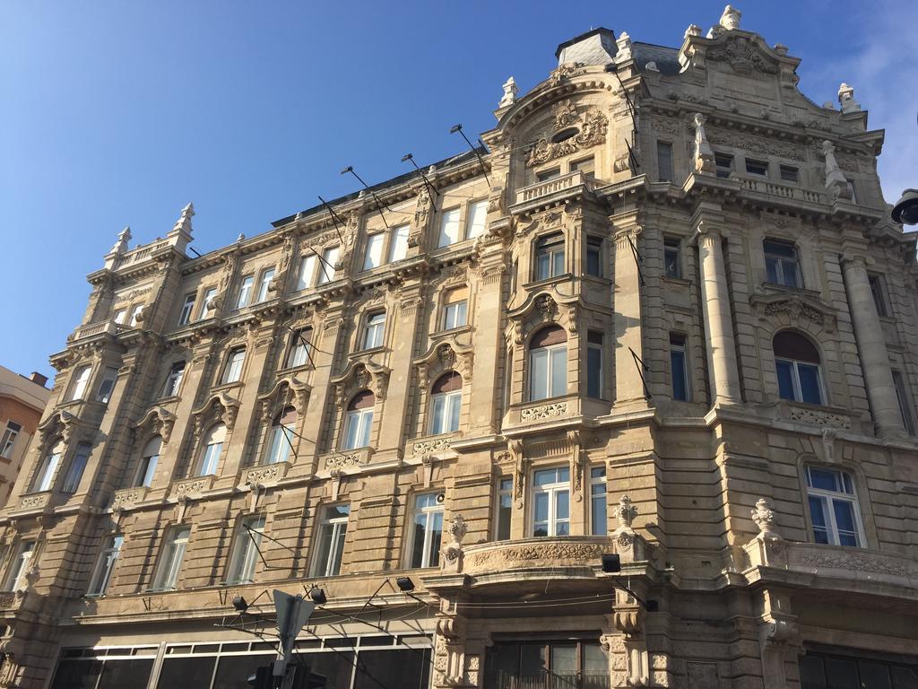 Maverick Downtown Ostello Budapest