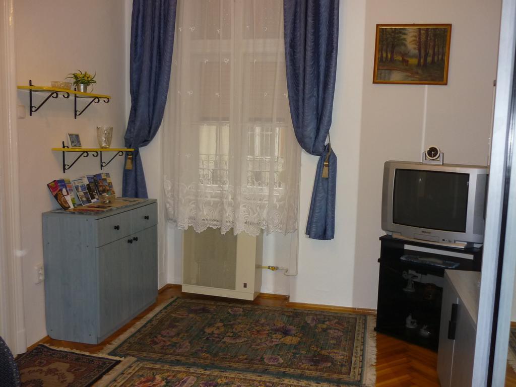 Joe Apartmán *