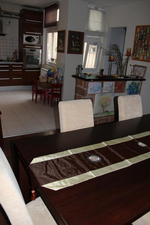 Queen Zita 130 M2 Near Chain Bridge *