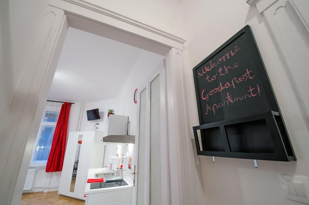 Apartament Parking, Ac, Wifi Flat Next To Andrassy Ave