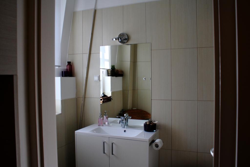 Elizabeth Square Residences *