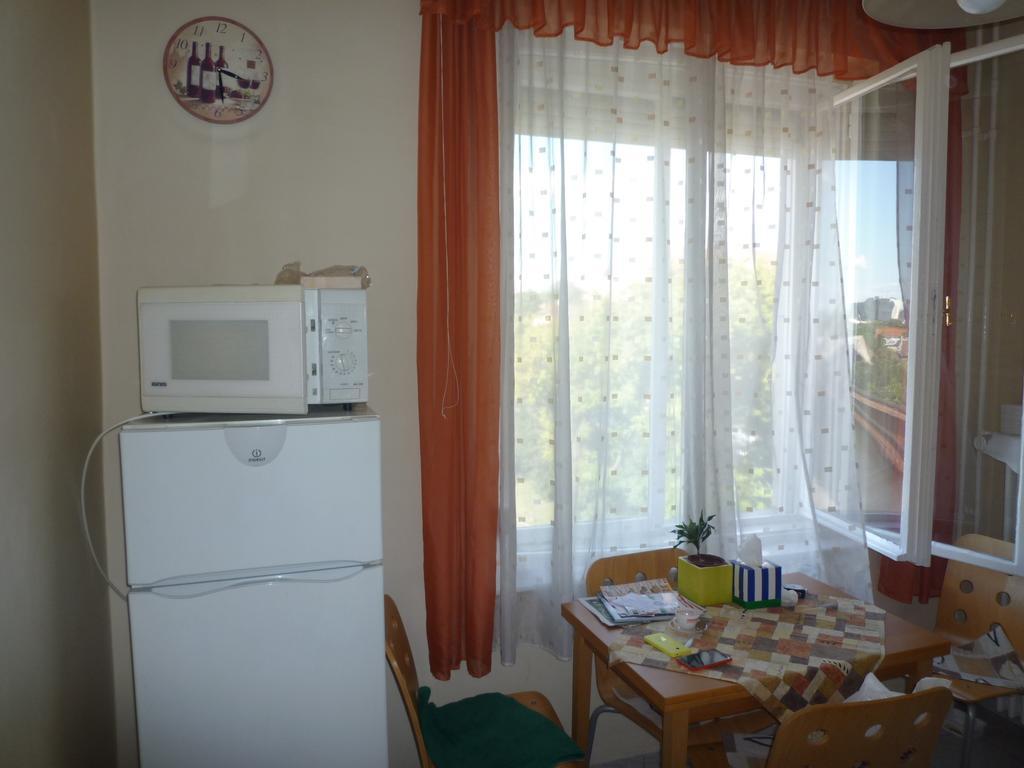 örs Vezér Beatle 01 Apartment