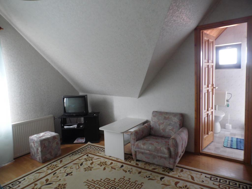 Agi Panzio Obuda Bed & Breakfast