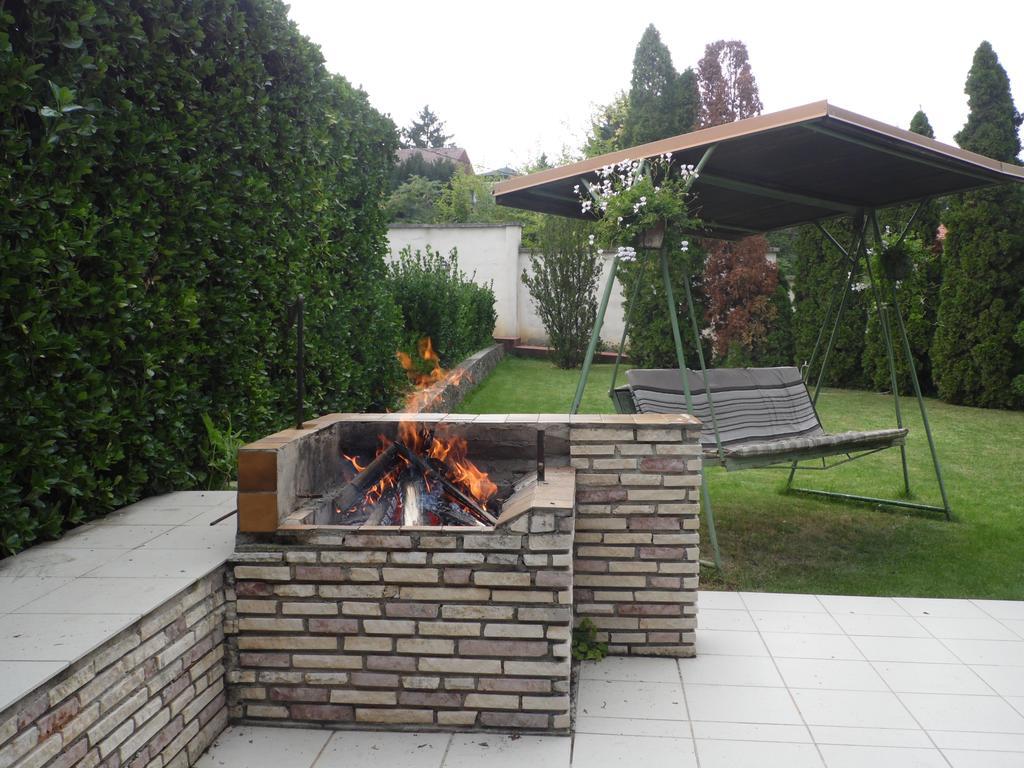 Agi Panzio Obuda