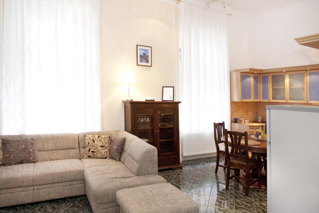 Liana-luxury And Flat Appartement Boedapest