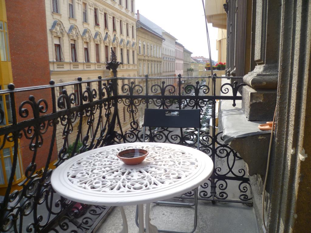 Guest house Eoetvoes Rooms