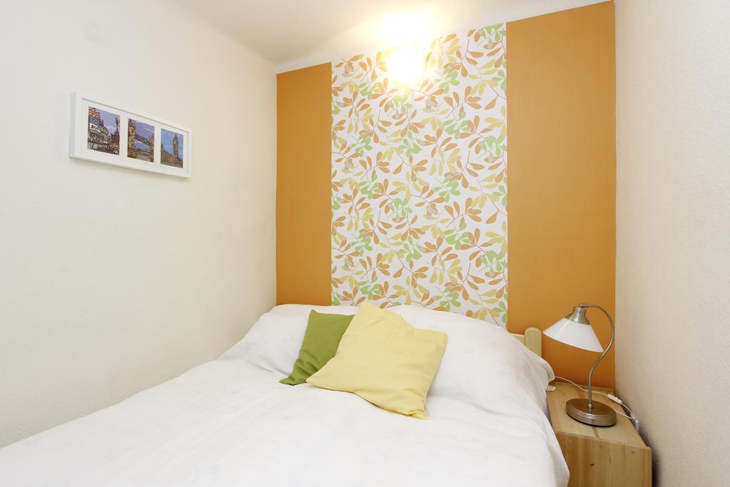 Seven Trees Apartment