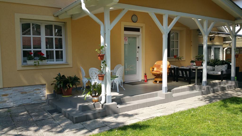 Patricia With Garden Appartement *