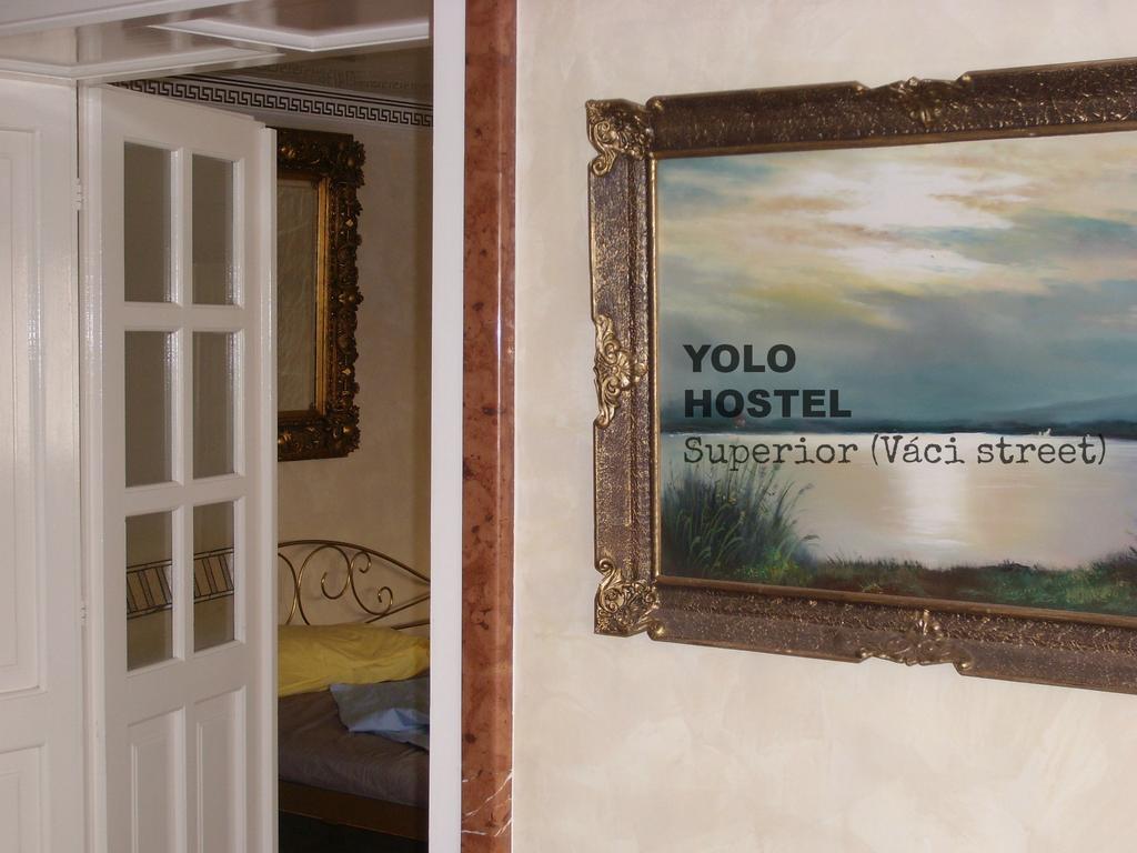 Yolo Hostel *