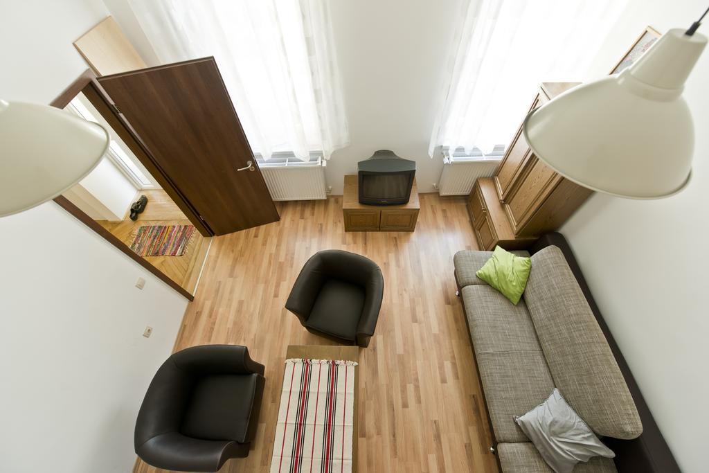 Mamma's Apartment