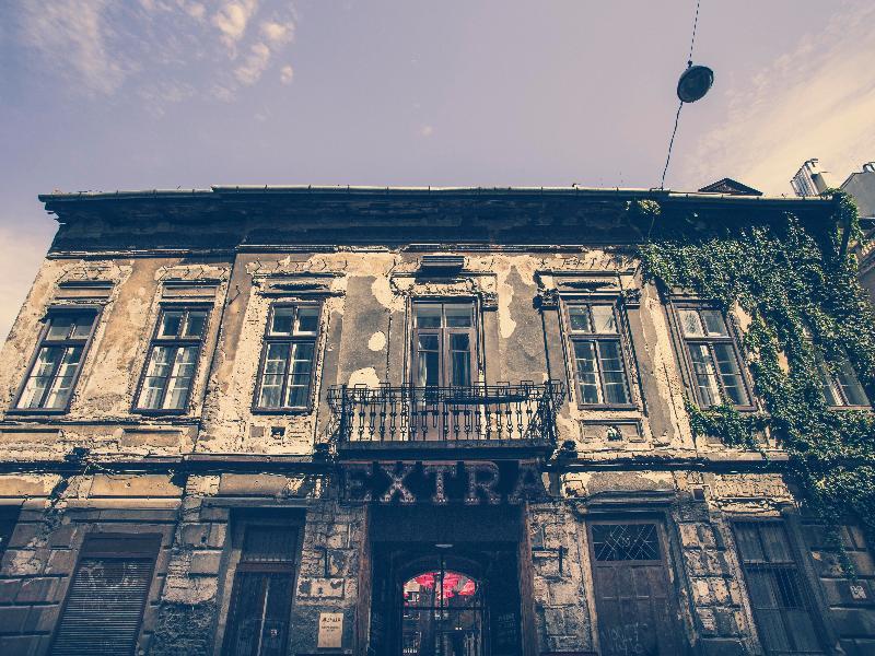 Hedonist Apartahotel