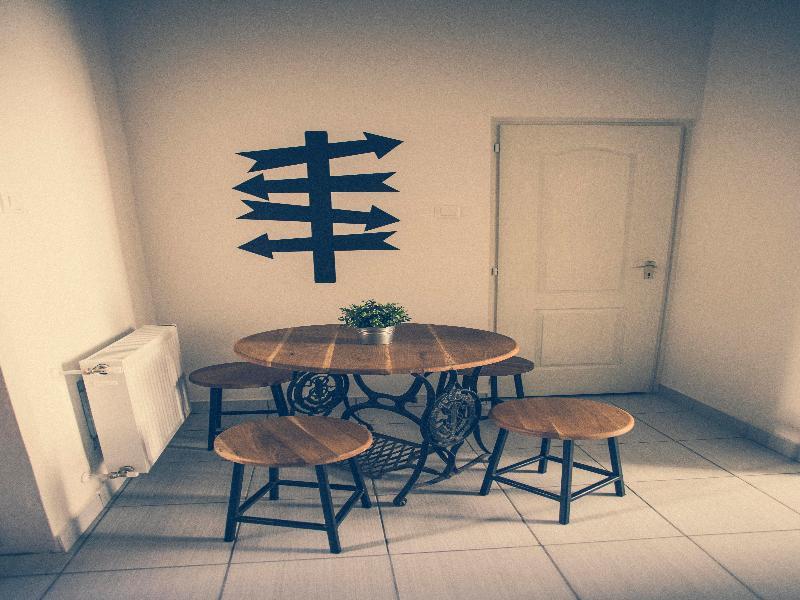 Hedonist Lodge Aparthotel 3*