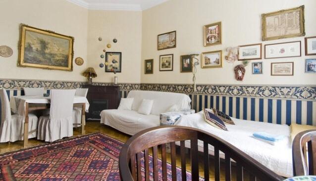 Elizabeth Apartment *