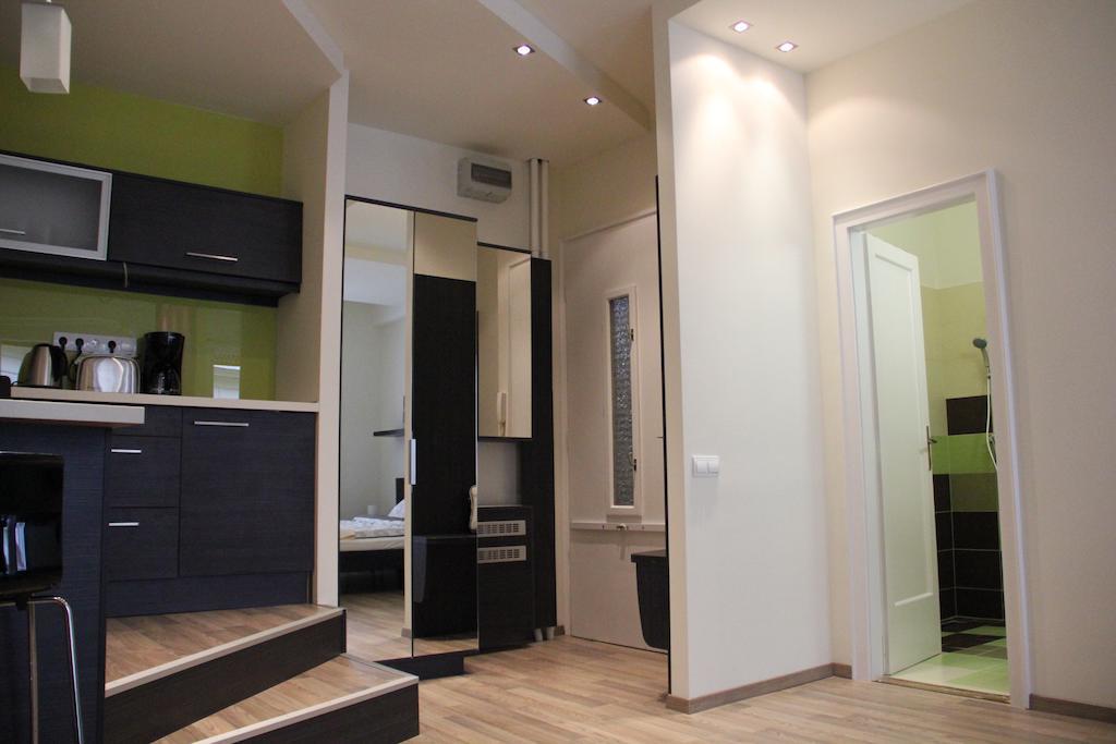 Centerstudio With Balcony In Downtown Apartment Budapest