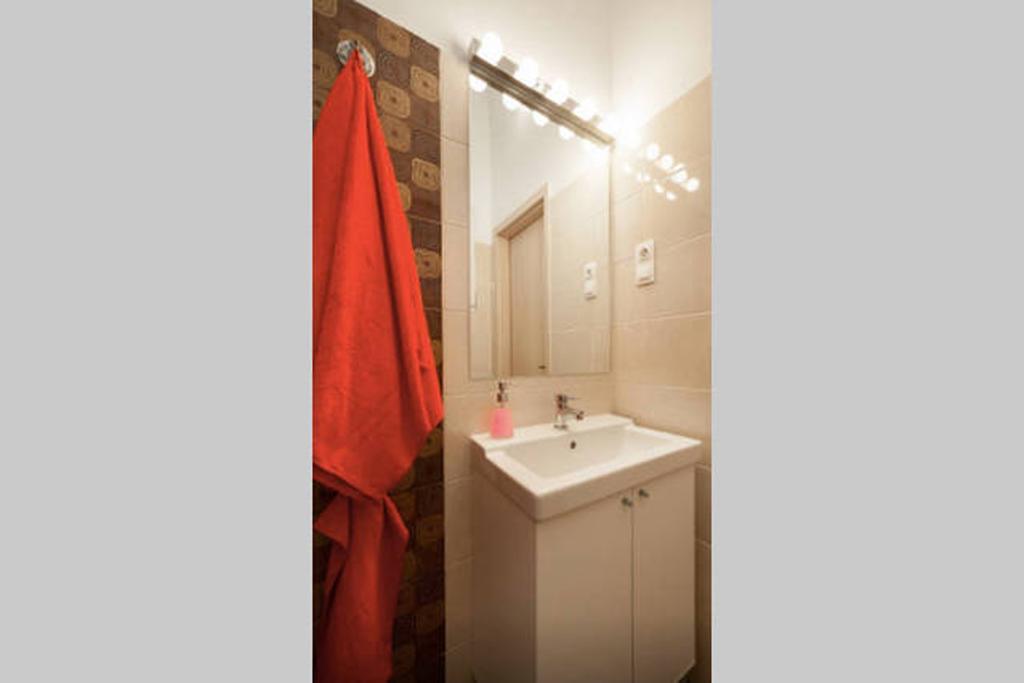 Apartment Budget By Hi5-kiraly 99 Budapest