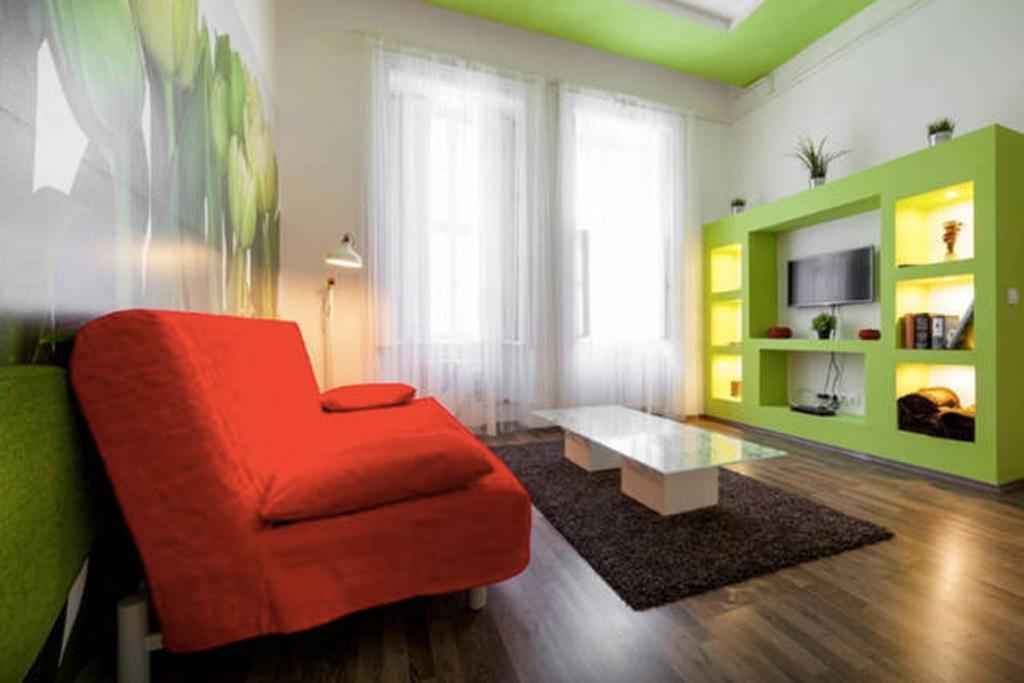Budget By Hi5-kiraly 99 * Budapest