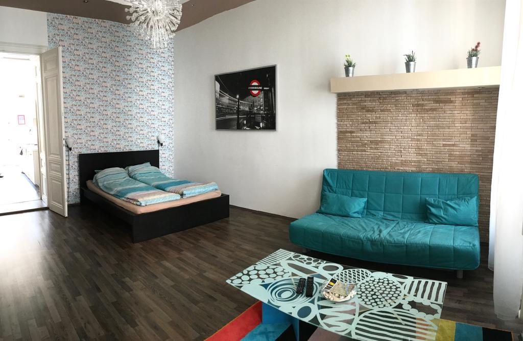 Budget By Hi5-kiraly 99 Apartment Budapest
