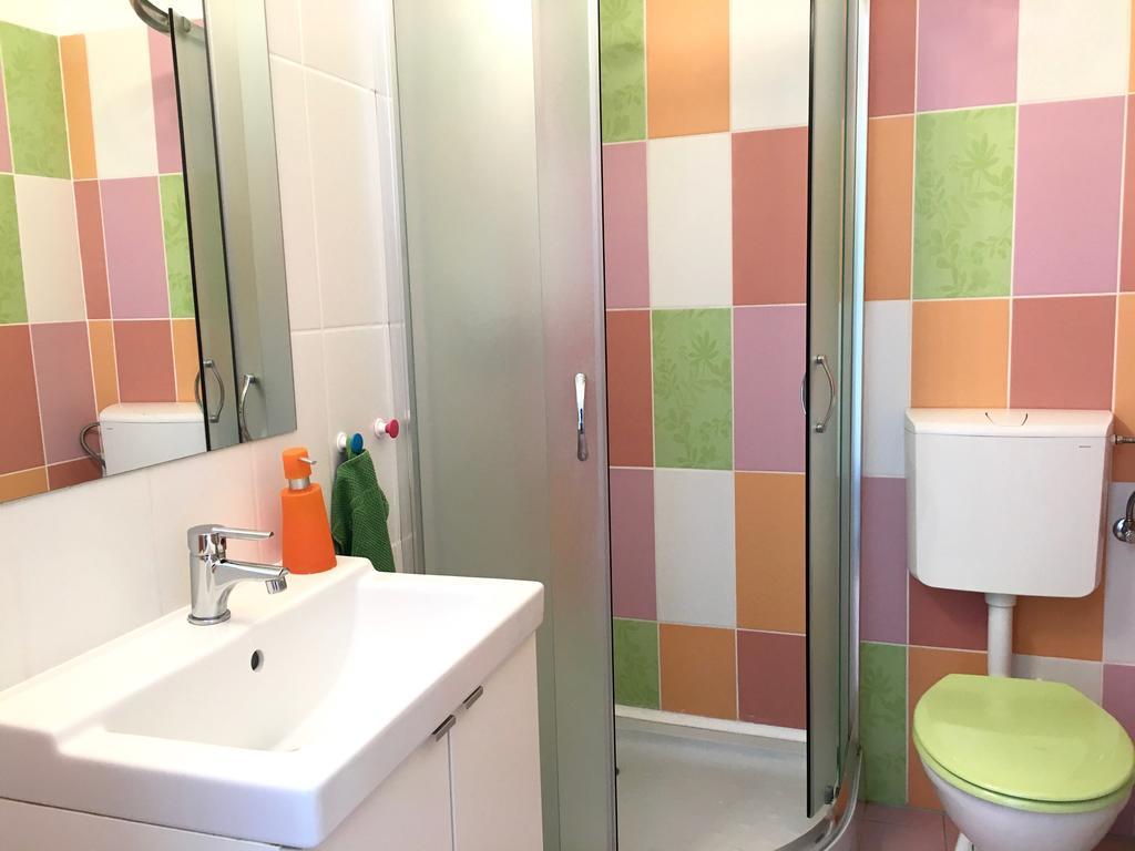 Budget By Hi5-kiraly 99 * Budapest