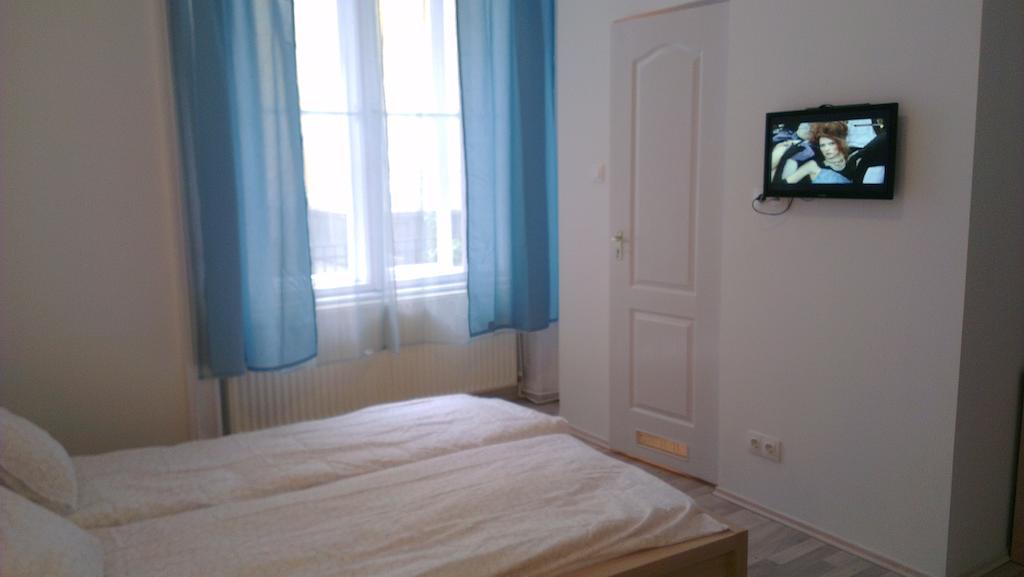 Appartement 4 *