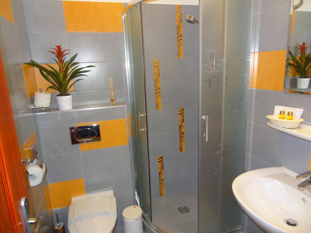 Apartman Parliament *