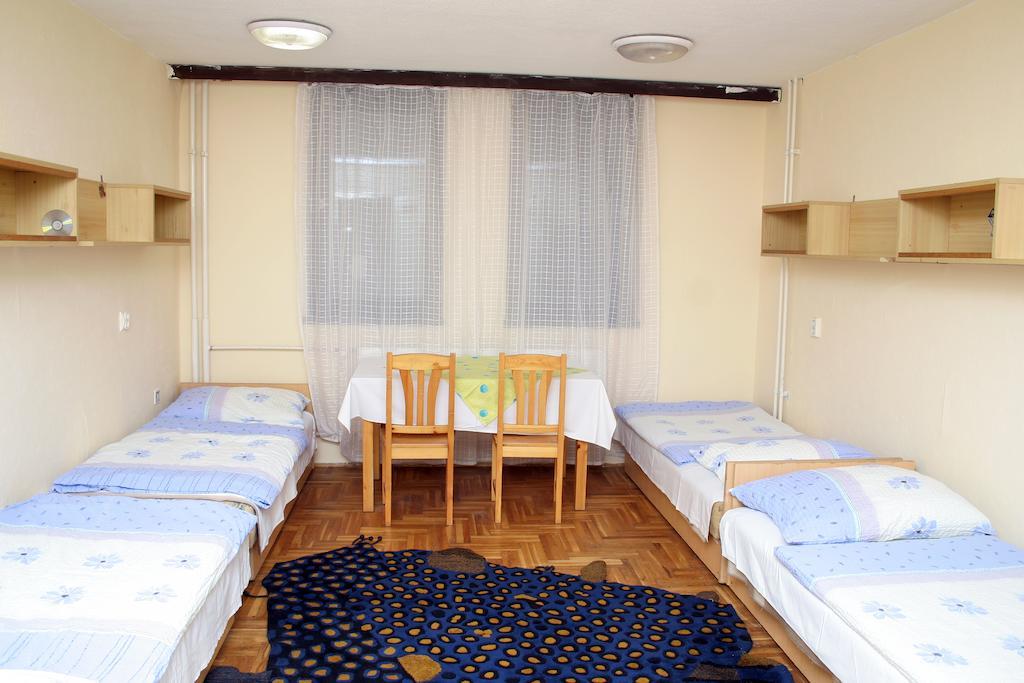 Professor'S Guest House
