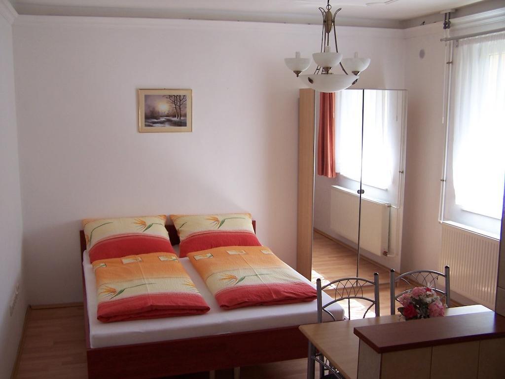 Lejlighed Akacia - Free Inside Parking, 2 Bedrooms, Garden, Next To Centre