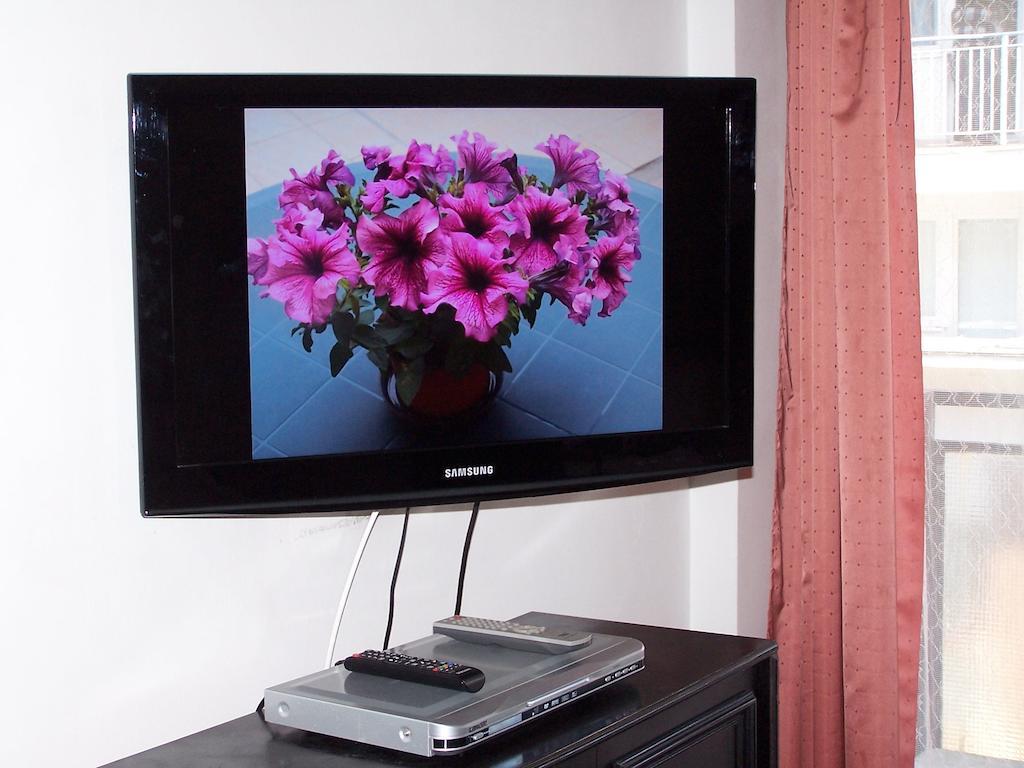 Sinko - Free Garage Parking, Central, 2 Bedrooms 4 Single Beds, Flexi Check-out Budapeszt