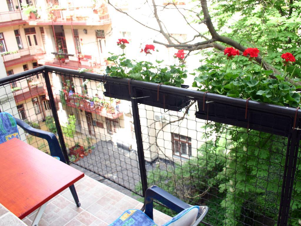 Arriva Balcony