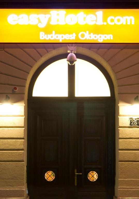 Easyhotel Oktogon 3* Budapest