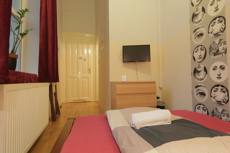 Hostel Maverick Downtown *