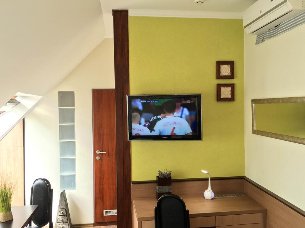 Penzión pre hostí Roxane Panzio 3*