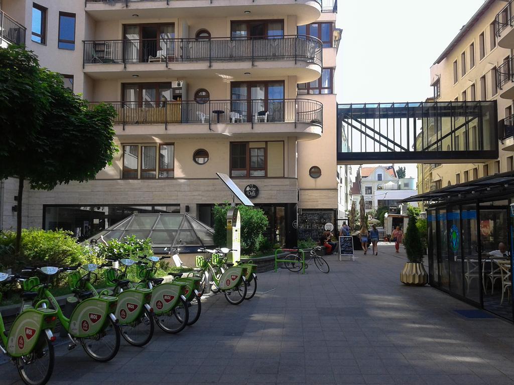 Apartamento Gozsdu Spacious