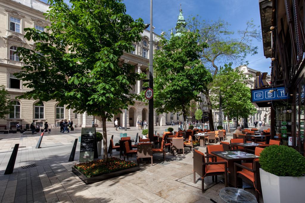 Boutique In Downtown Budapest