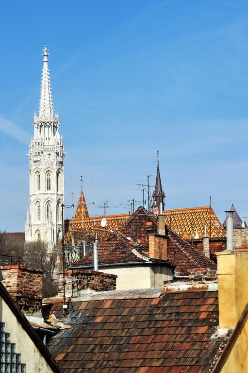 Szálloda Exe Carlton 4*