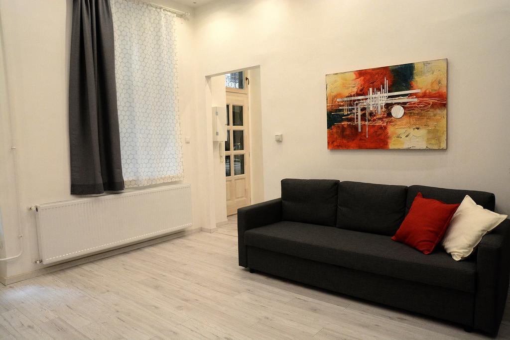 Apartment Kiraly Art *