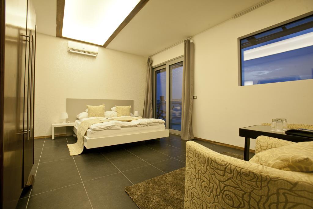 Bed & Breakfast Parliament Penthouse Boutique
