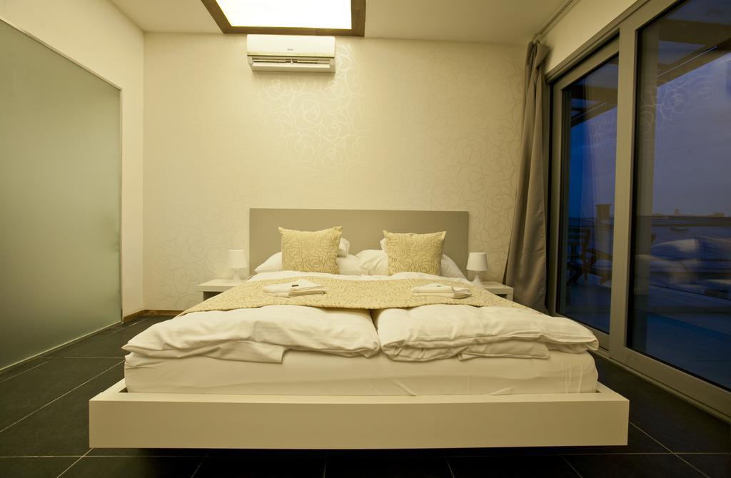 Bed & Breakfast Parliament Penthouse Boutique