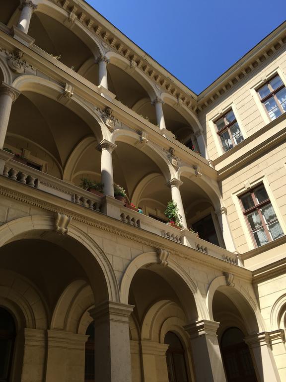 Art And Architecture