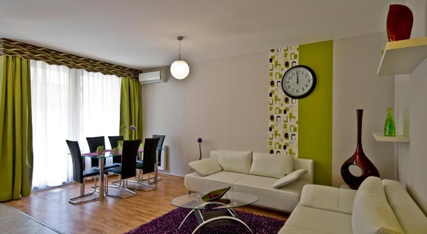 Corvin Lux Aparthotel
