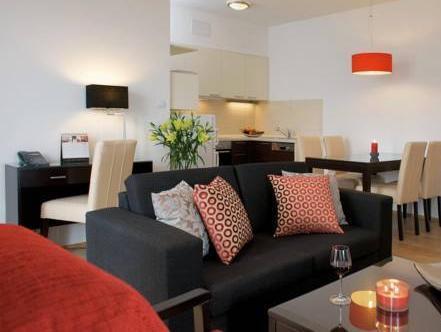 Escala & Hotell 4*
