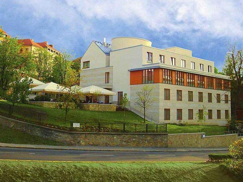 Hotel Castle Garden 4*