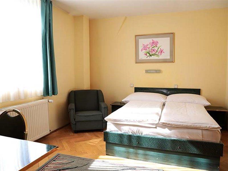 Hotel Bara 3*
